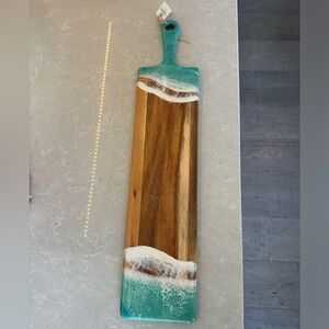 Lynn & Liana Designs large baguette cheeseboard  "ocean wave" design acacia wood
